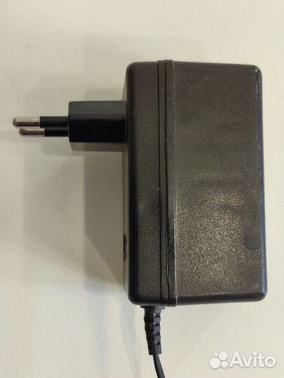 Блок питания (адаптер) 220 Вольт на 12 Вольт