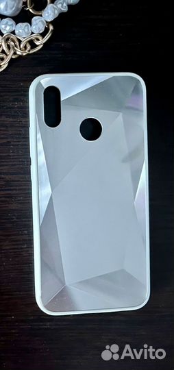 Чехлы на Honor 20 lite