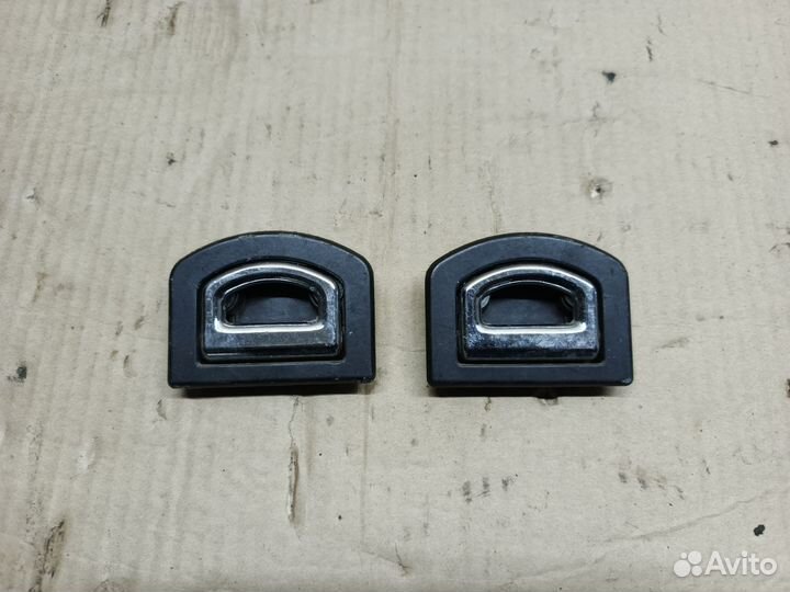 Петля крепления багажа Golf 4