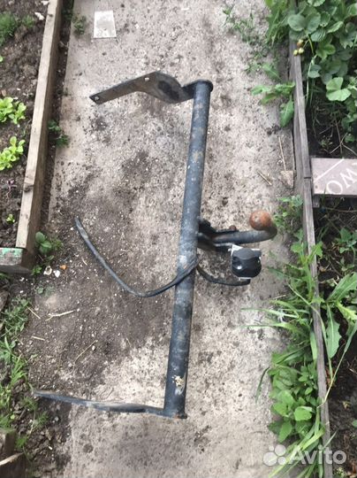 Фаркоп на LADA xray