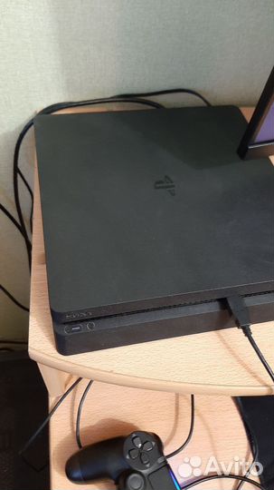 Sony PS4 slim 1tb