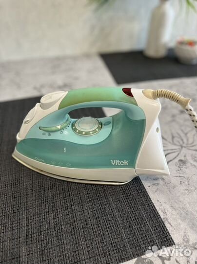 Утюг Vitek