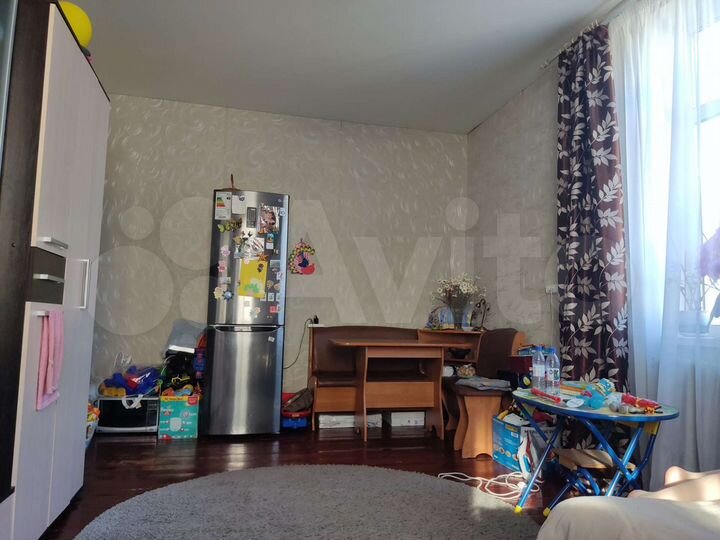 Комната 48,7 м² в 3-к., 2/2 эт.