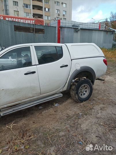 Mitsubishi L200 2.5 МТ, 2012, битый, 140 000 км