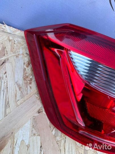 Фонарь в крыло левый Лада Веста седан