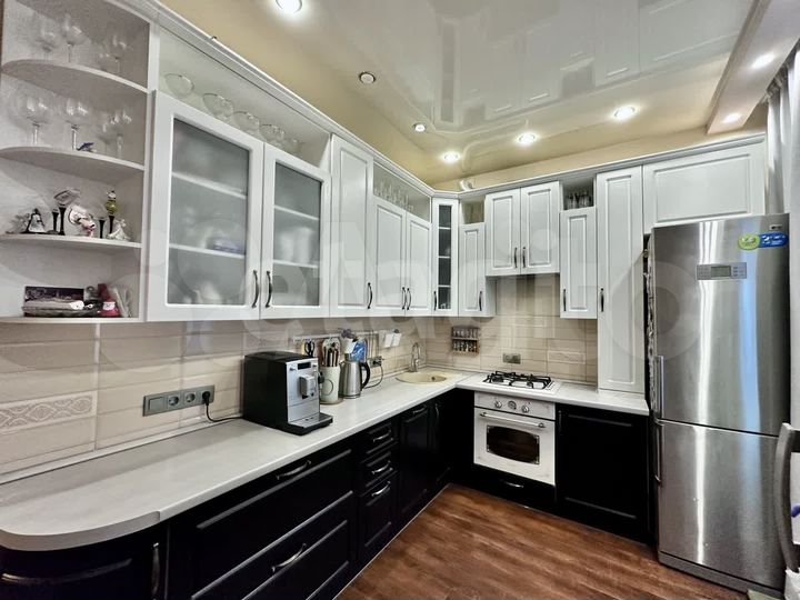 3-к. квартира, 83 м², 2/5 эт.