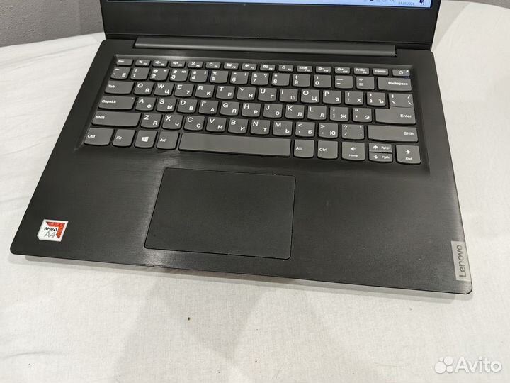 Ноутбук lenovo с сумкой