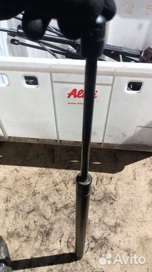 Амортизатор крышки багажника Mercedes ml164