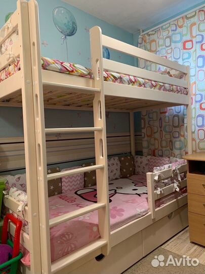 Детская кровать с лестницей