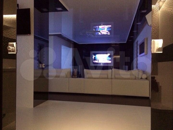 3-к. квартира, 140 м², 3/9 эт.