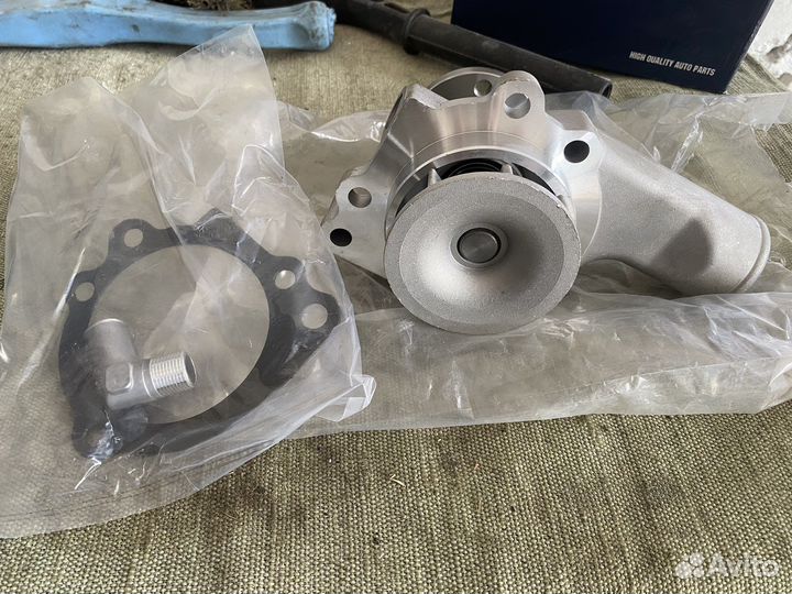 Водяной насос помпа УАЗ умз-417