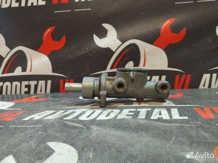 Главный тормозной цилиндр Audi A4