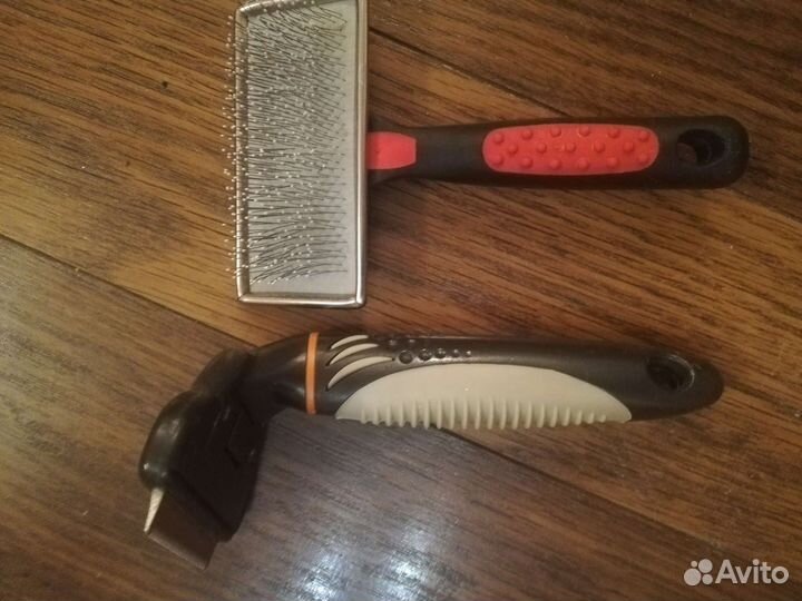 Ножницы и щетка-расческа для кошки и собаки