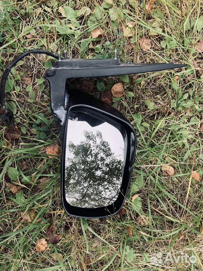 Зеркало правое от nissan pathfinder 2005-2009