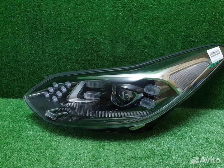 Фара левая Kia Sportage