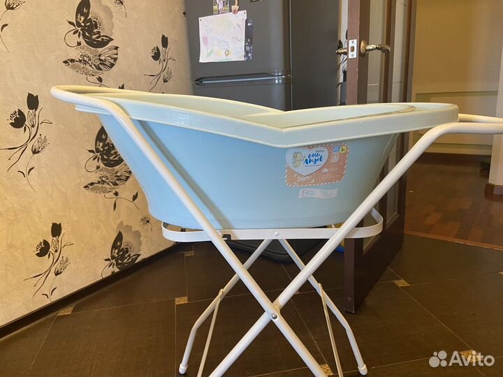 Детская ванночка с подставкой