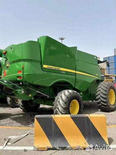 Комбайн John Deere S680, 2016
