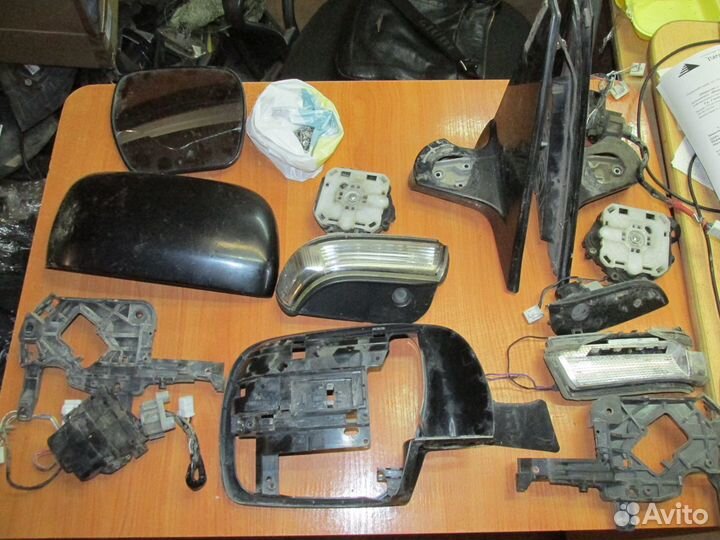Зеркало правое,левое на з/ч Mitsubishi Pajero 4