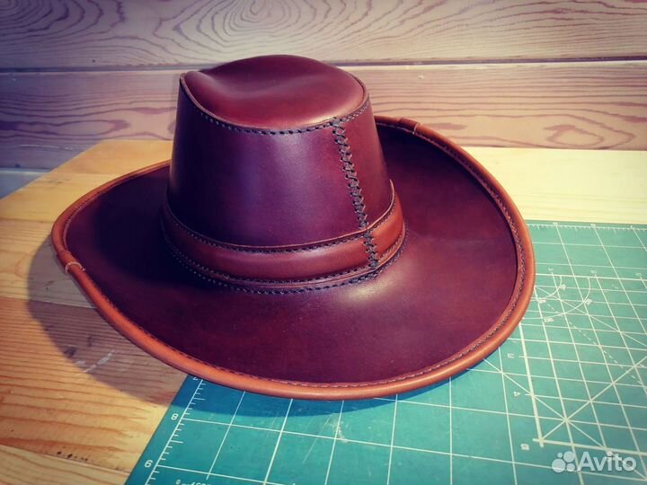 Кожаная шляпа ручная работа