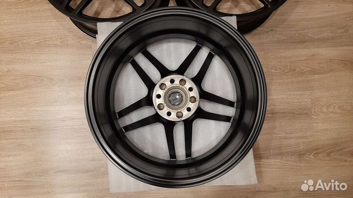 Оригинальные диски Porsche Macan R18 Венгрия