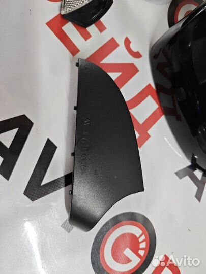 Корпус зеркала правый Volkswagen Passat 3C2 BZB