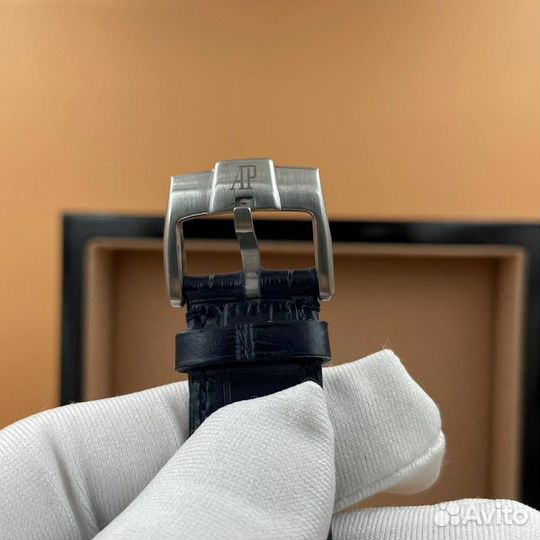 Адемар Пигет в наличии