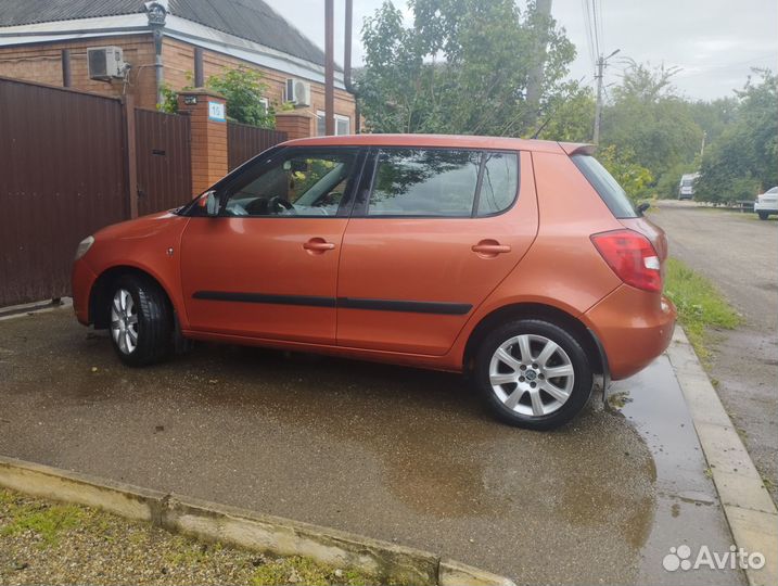 Skoda Fabia 1.6 AT, 2008, 180 100 км