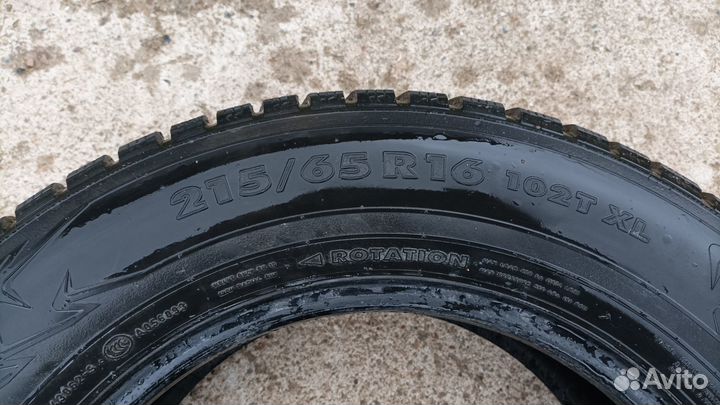 Nokian Tyres Hakkapeliitta 7 215/65 R16 T