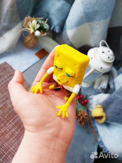 Спанч боб мем фигурка