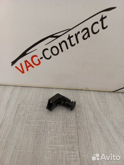 Индикатор сигнализации передний левый Skoda