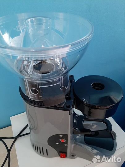 Кофемолка новая Cunill Tranquilo