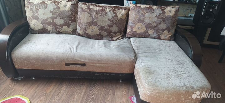 Угловой диван бу
