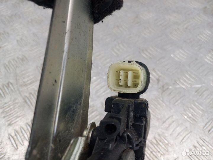 Стеклоподъемник электр. задний левый Mitsubishi