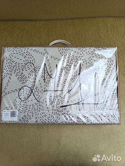 Новый комплект постельного белья