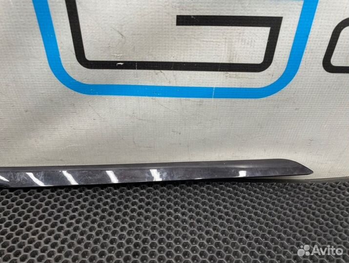 Накладка под дерево левая Bmw 7-Series F01 N54B30A