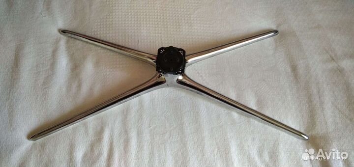 Настольная подставка для телевизора Самсунг