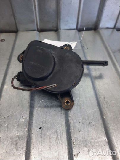 Дроссельная заслонка Mercedes Ml W163 джип 2.7