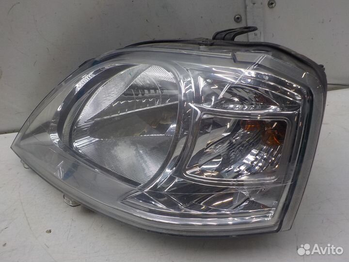 Фара левая Renault Logan 2005