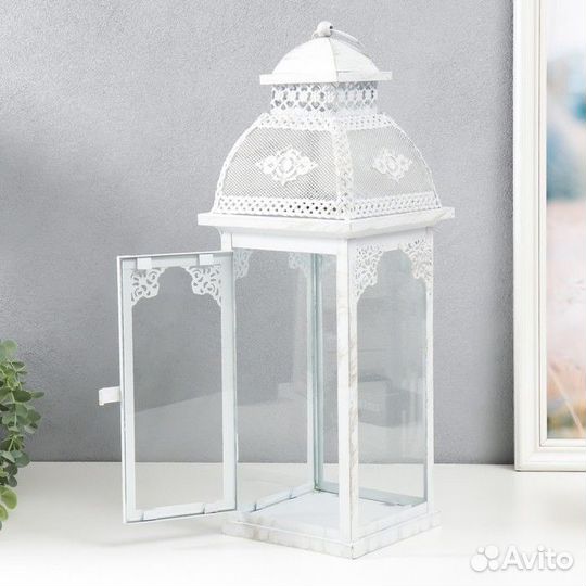 Подсвечник металл, стекло 'Фонарь - ажурный узор'