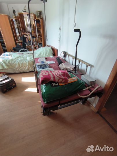 Кровать для лежачих больных с электроприводом