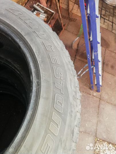 Bridgestone Blizzak DM-V1 275/60 R20 60G