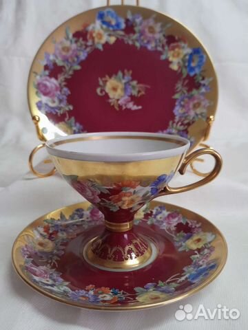 Чайная тройка на ножке