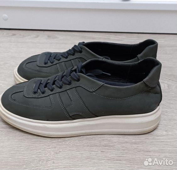 Кроссовки 39 р