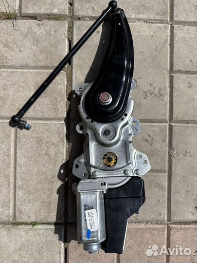 Привод багажника lx570