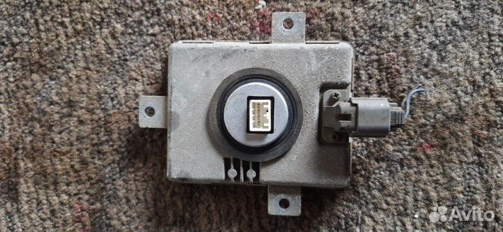 Блок розжига / блок ксенона Mazda Demio DY3W