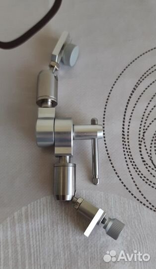 Суставной механизм, Колено для лицевой дуги Amann