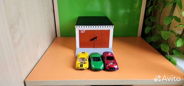 Машинки металлические