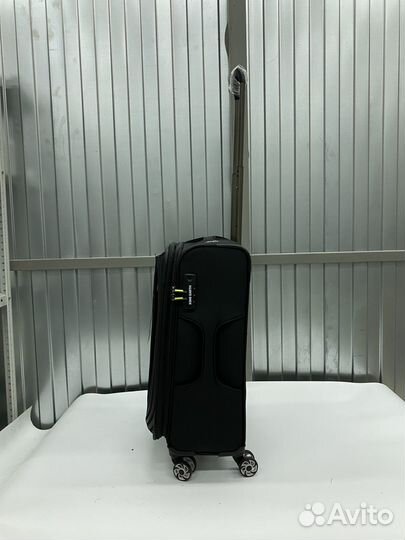 Чемодан тканевый на колесах маленький