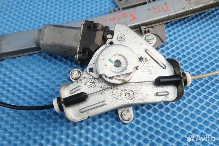 Стеклоподъемник передний правый Hyundai Solaris 1