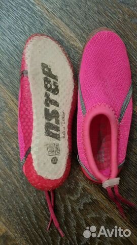 Тапочки для моря и нарукавники